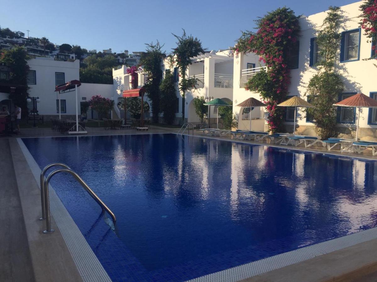 Paradise Apart Hotel Bitez Exterior photo